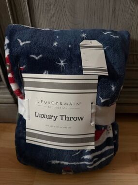 Legacy & Main Navy Plush Star and Seagull Throw